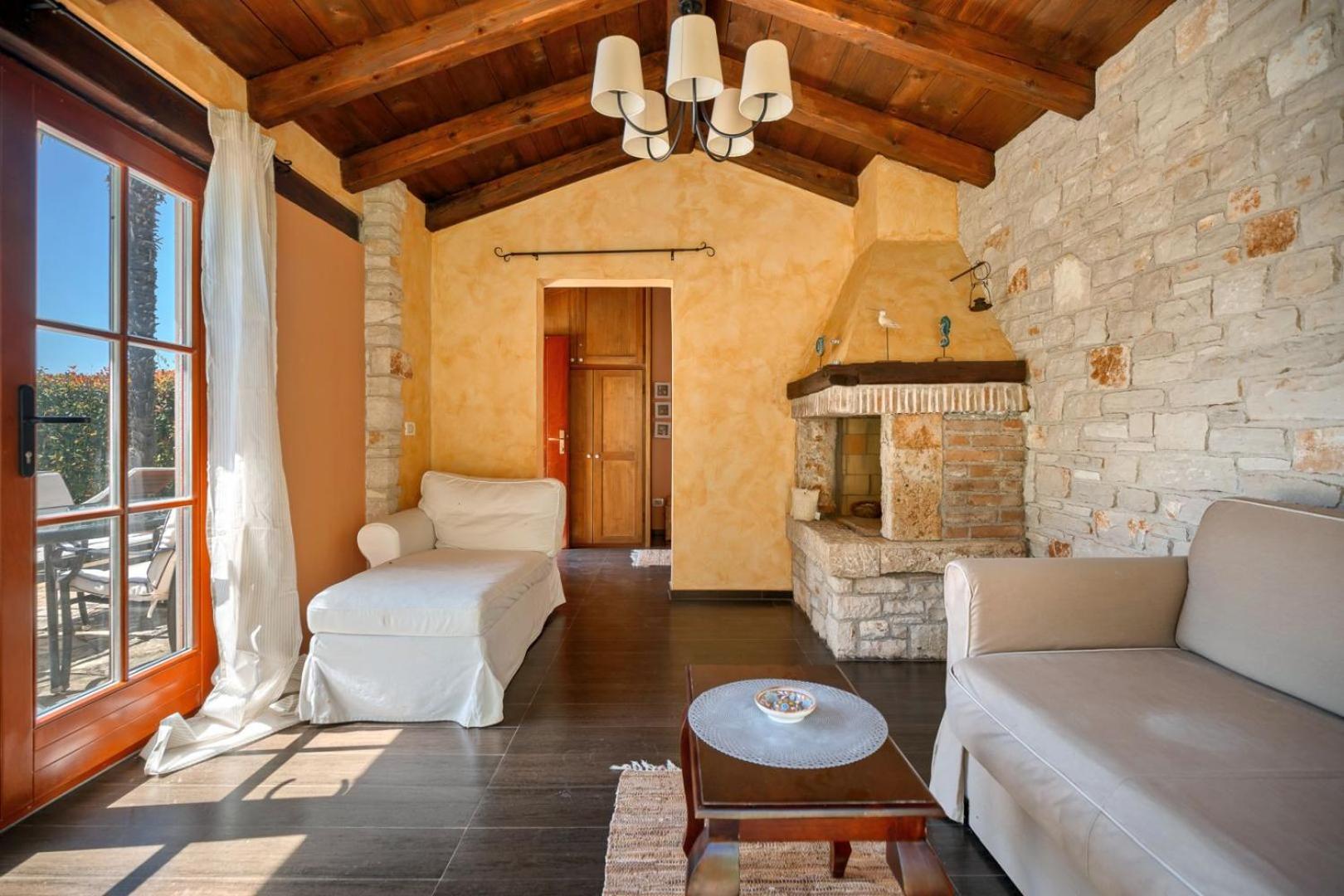 Rustic Villa Cehici With Pool In Sveti Lovrec Jehnici Esterno foto