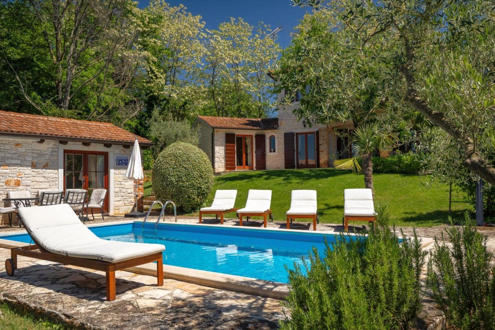Rustic Villa Cehici With Pool In Sveti Lovrec Jehnici Esterno foto