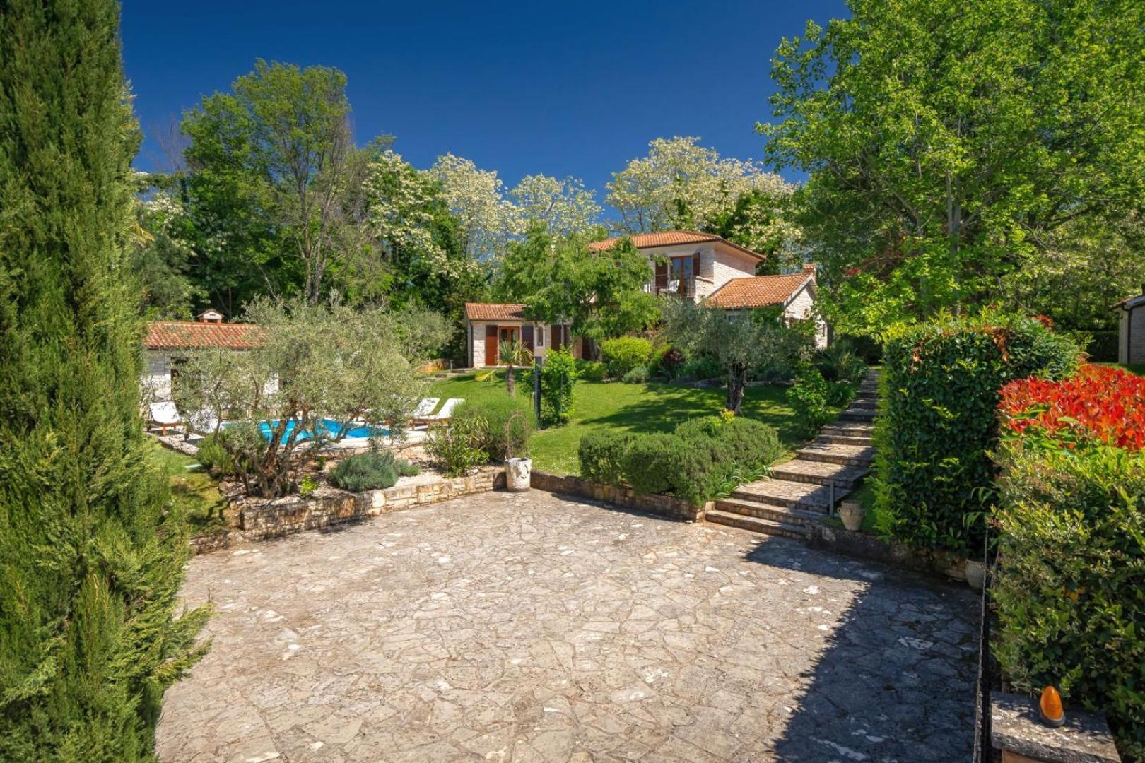 Rustic Villa Cehici With Pool In Sveti Lovrec Jehnici Esterno foto